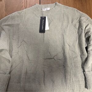 Pretty Garden Army Green Sweater